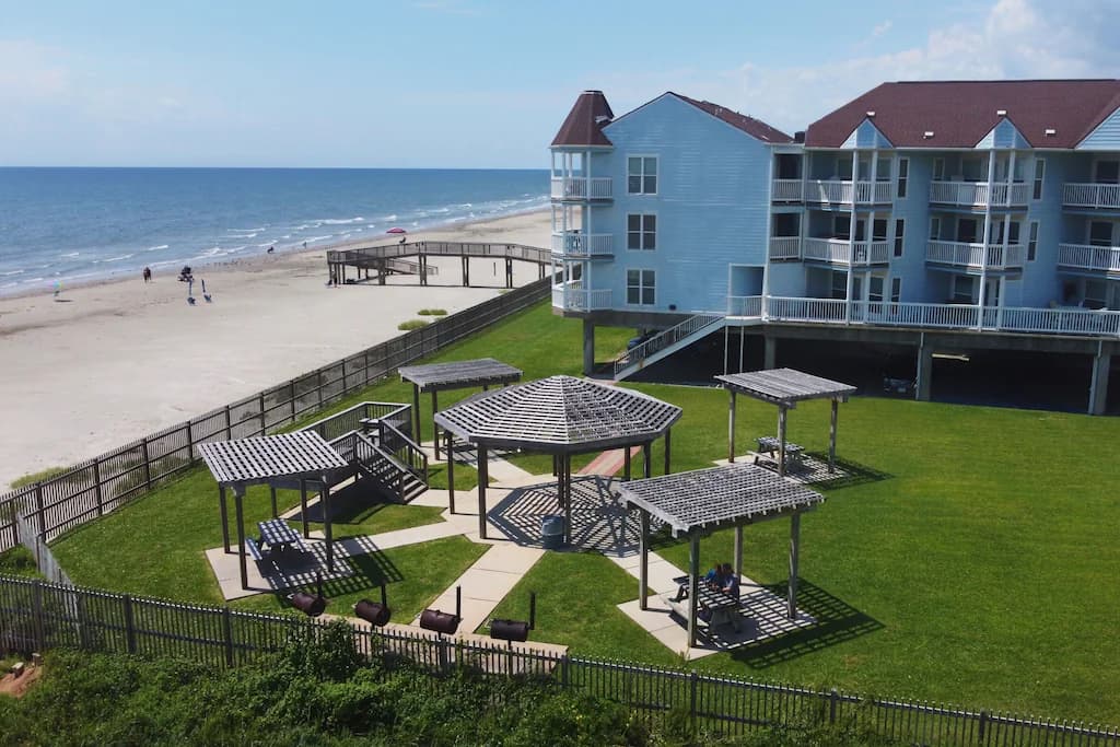 Seascape Condo 2208 3