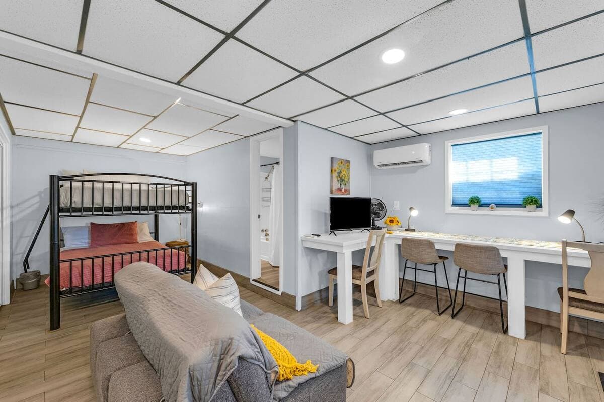 Oasis by the Bay 5