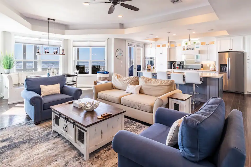 Sunrise on the Beach — Karas Vacation Rentals home in Galveston, Texas