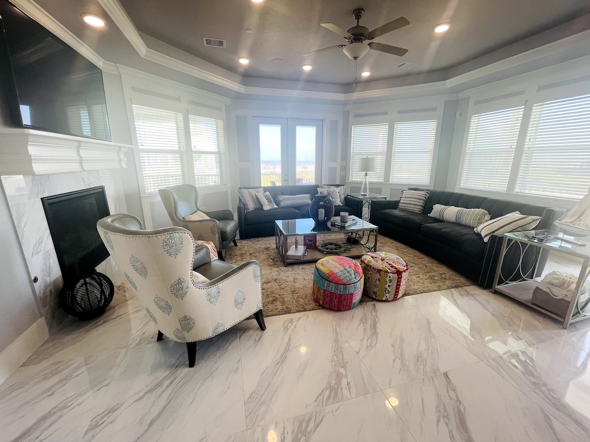 Teresa's Beach House — Karas Vacation Rentals home in Galveston, Texas